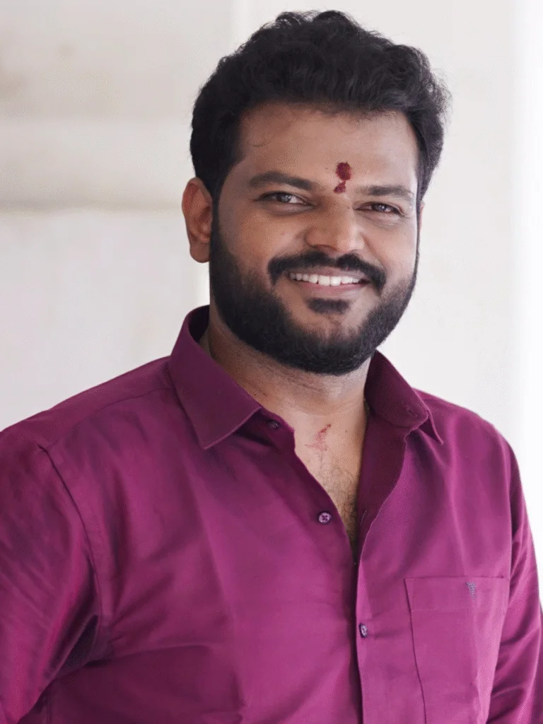 Shre Valar Subavignesh Sharma - Expert Vedic Astrologer